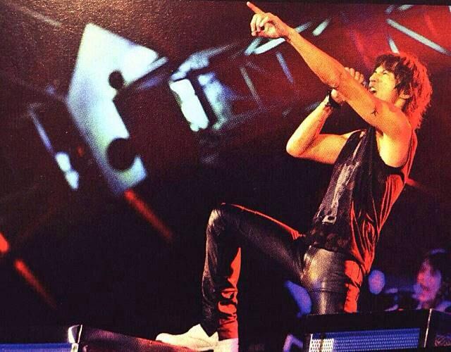 じまさん 邦ロック男性ボーカリスト総選挙 もちろん稲葉浩志さんです 50代であの肺活量はさすがだな と毎回感心させられます Http T Co Anhdwoofoj