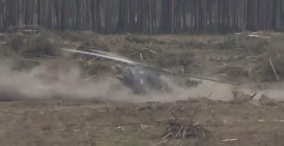 تحطم مروحيه روسيه نوع Mi-28 N في عرض جوي  CLajrR5WwAEDvOA