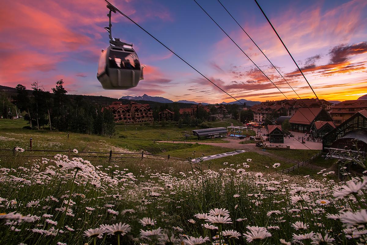 BelenNBCLA's tweet photo. Jaw dropping pic from @Telluride. Courtesy Ryan Bonneau. @9NEWS #ColoRADo #9wx http://t.co/jpi6ZgxJUS