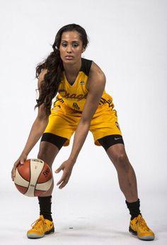 Happy birthday to Skylar Diggins! Can\t wait till next season to see you killing the game again!        
