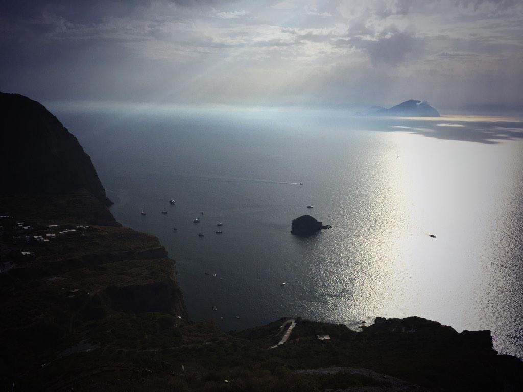 modalitademode's tweet image. Salina. Pollara. Finalmente in #modalitavacanza 🐳 #summer #holidays #isoleeolie #travel #Italy