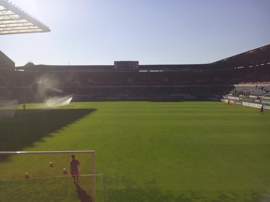javi_eguinoa's tweet photo. Primer partido de la temporada http://t.co/421g4umzxy