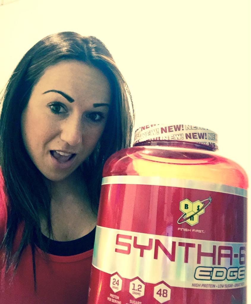 CarlyYuePT's tweet photo. 💥#COMPETITION time!💥#FAVOURITE &amp; #RETWEET this post 2 WIN a tub of @BSNsupps_UK #Syntha6 EDGE! 💪🏻 #TasteTheEdge #BSN http://t.co/KQ8dDnpeC7