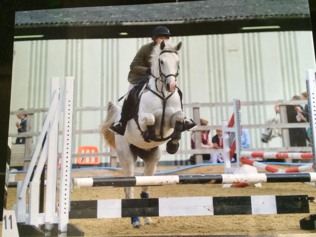 SansomDawn's tweet image. Montys first baby SJ party. Lots 2 work on but totally fab with just one down when he went all green #mojoback