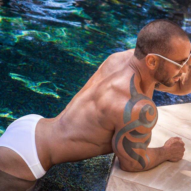 #BRUNOHOT #MACHOHOT #NalgasdeOro #AssesGold ? ? ? @ScottCullens http://t.co/DJXaYA3vMB