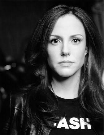    Happy birthday Mary-Louise Parker! 