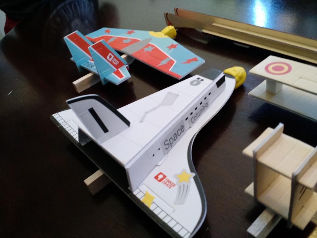 thingswithdaddy's tweet image. Making @TinkerCrate Rubber Band Gliders with @EliasRambles &amp;amp; @Nevaehsays today! #dadlife #glider #thingswithdaddy