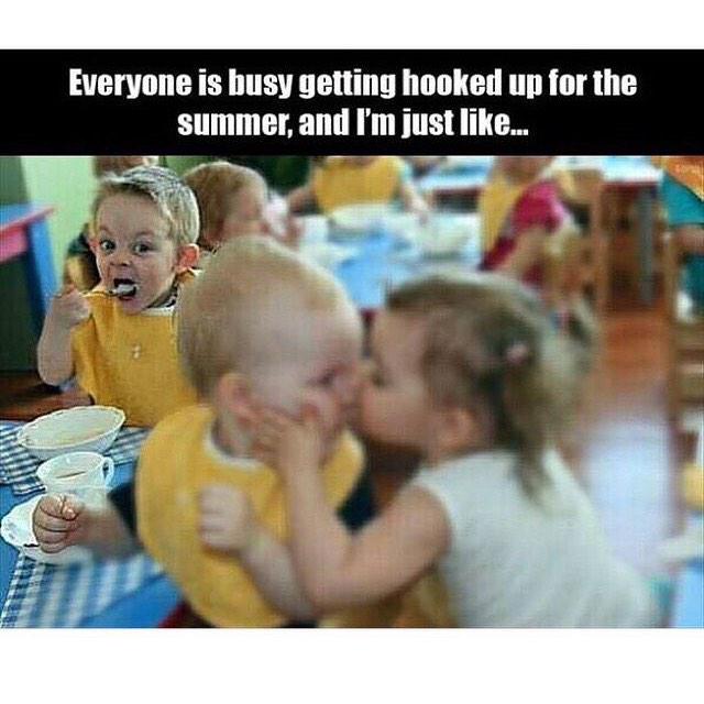 basiccbitchz's tweet image. This is literally depressing #mylyfinonepic