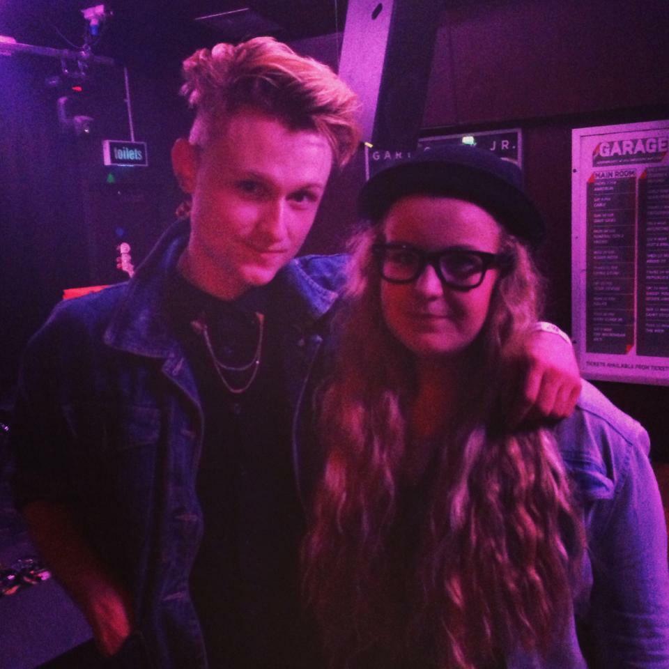 darcey_alice's tweet photo. @ZIBRAZIBRAZIBRA I miss you weirdos😜 http://t.co/27ySCPFWoW