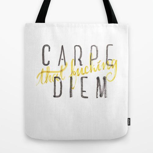 _martingarri_'s tweet photo. Envío gratis! https://t.co/MX70YoKVcG Free Shipping + $5 Off Laptop Sleeves #tshirts #lettering @society6 :) http://t.co/T8ku892KWm