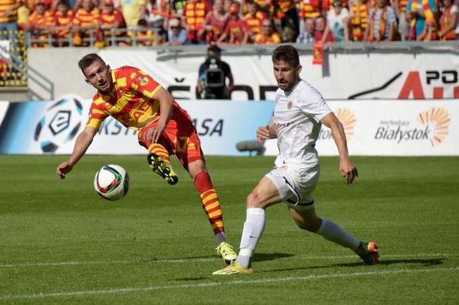 Todorovski aims to block a shot