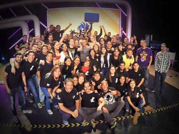 diarioojo's tweet photo. ‘El último pasajero’ se despide de la televisión por bajo rating >>>http://t.co/9KKFdBdieb #EUP2015 http://t.co/lqYx3duMPe