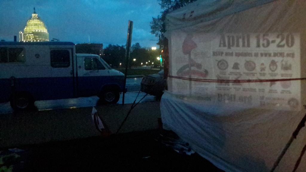 chinamanblue's tweet photo. #dclibertypole lost footage @aeidinger @DCMJ2014 http://t.co/Y7w7V6GAq9