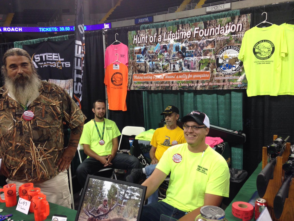 MODeerClassic's tweet photo. Join forces with http://t.co/AF85xjdws1 and help kids with serious illnesses get outdoors. Visit with them today! http://t.co/ia90UKobUo