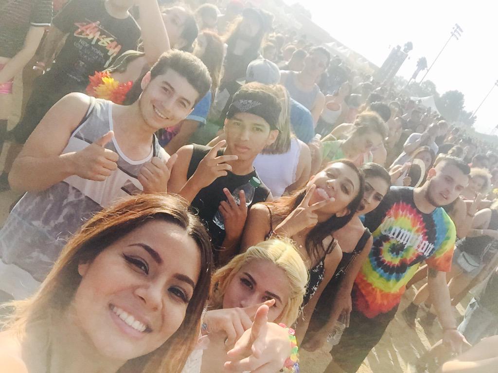 Katanaperps_'s tweet photo. Day 1 complete #hard2015 http://t.co/ASIXtBXAOF