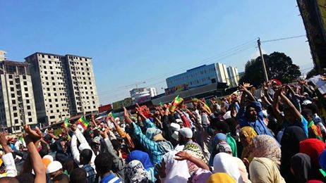 pease_islam's tweet photo. على العالم ان يعرف ما يتعرد المسلمون الإثيوبين من الفتنة قبل الحكومة #مسلمو_الحبشة_في_الفتنة @muftimenk @Dr_alqarn http://t.co/j3VjHMYQPC
