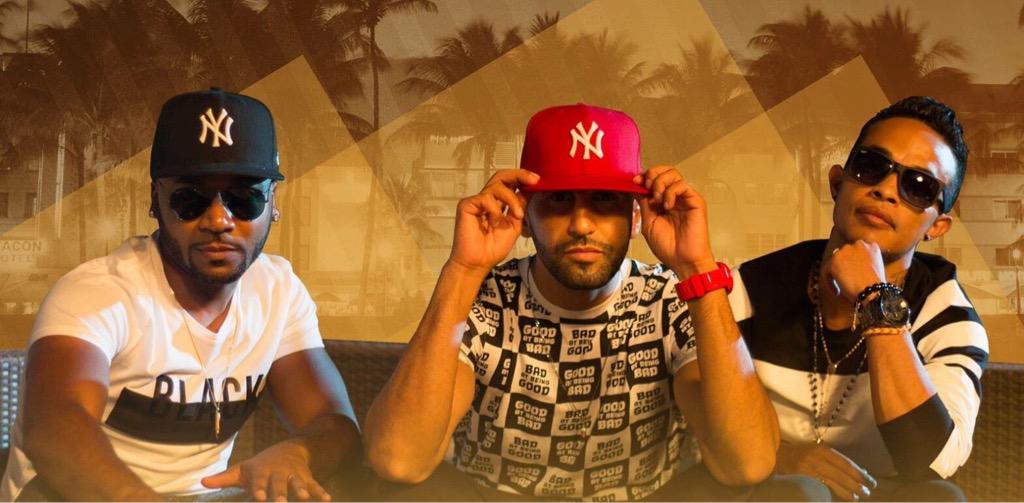 ApelMoiSab's tweet photo. Gros #ComeBack du groupe @Tragedie3_0 avec leurs nouveau son #OuiOuNon http://t.co/qnD59yihGC #Shaï #Yzit #Az 👌🙏 http://t.co/9Sw0C1i88R
