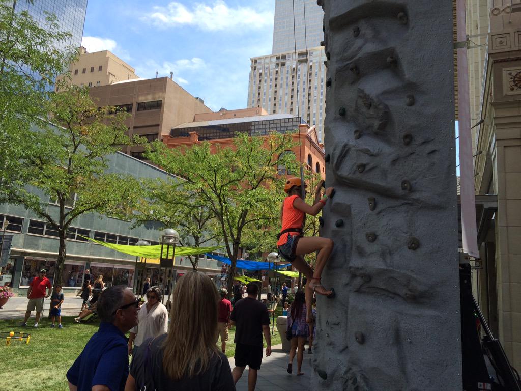 DenverCPD's tweet photo. #MeetintheStreet on the 16th Street Mall rocks. Come check it out. #Denver cc @DowntownDenver http://t.co/uluTNdiO4P