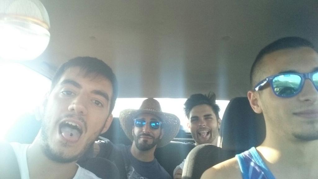 GremSlice's tweet photo. Montanejos #Castellón #LosGuachos #EnvidoTrucoYPaso #Chafaet http://t.co/ZPzDriJwkn