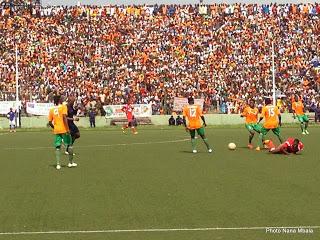 radiookapi's tweet photo. Foot-RDC: Franck Molisho appelle à l’unité de l’As Dragons-Bilima http://t.co/QUrne1OJrn #Dragons #Molisho #Bilima http://t.co/s2FusoGsJJ