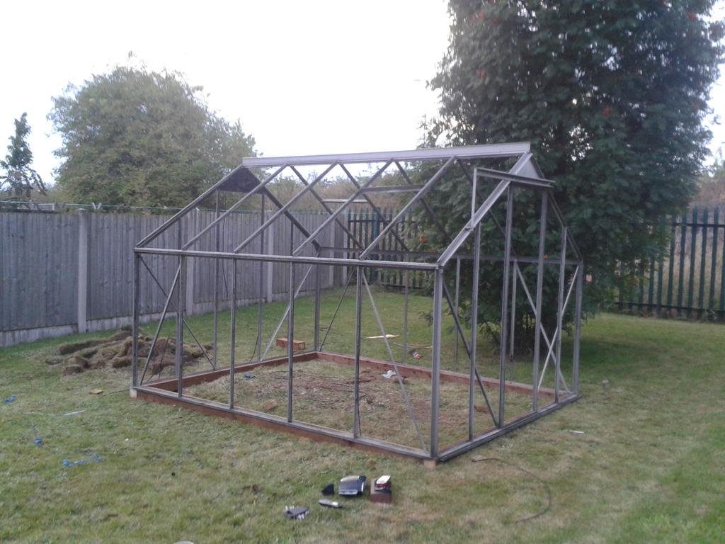 OnRootToYew's tweet image. Light stops play