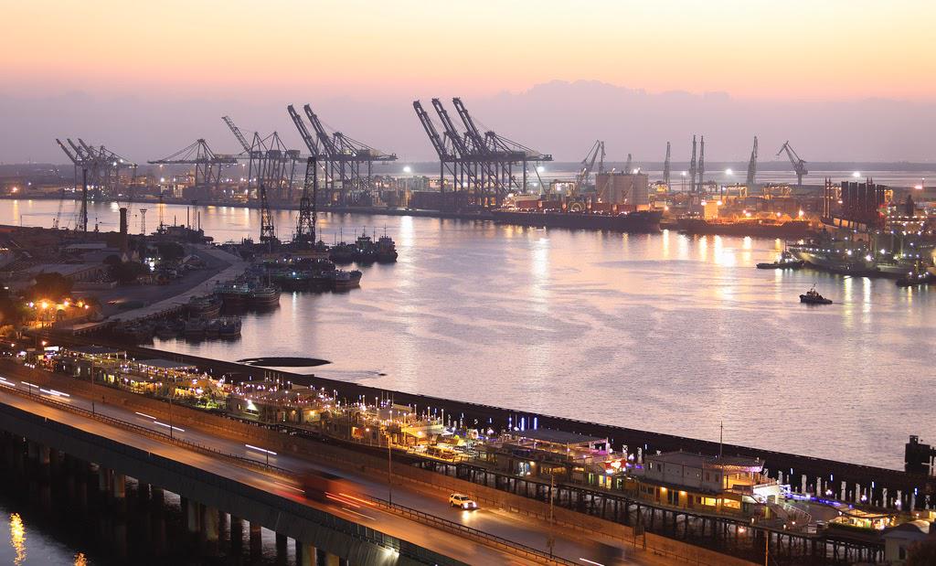 aashrafbdo's tweet photo. #LetsDanceBecause khi music festival is here at 8 &9 Aug with 60hrs of 30 artists perform live lighting up whole port http://t.co/p75JFp8ges