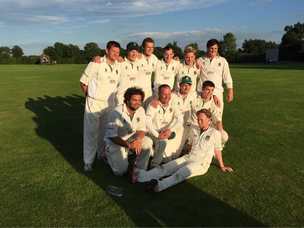 Nidderdale1894's tweet image. 2015 Barrett Cup winners @HarrogateCC @HCCStraydogs