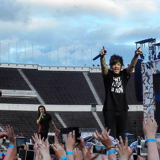 1dskypics's tweet photo. http://t.co/HlnkVAhEIw