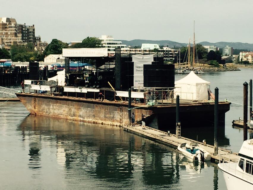 forbesmarshall's tweet photo. The barge his arrived! We are going to be on it by 3pm hosting the afternoon show #splash2015 #oceansplash http://t.co/UVOi7ikLmE