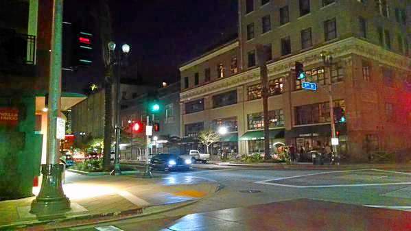 presstelegram's tweet photo. Editorial: @SCE needs to answer questions over #LongBeach outage http://t.co/Fl4bXgL7jR #lbpwrout #poweroutage http://t.co/DOaMB9gxux