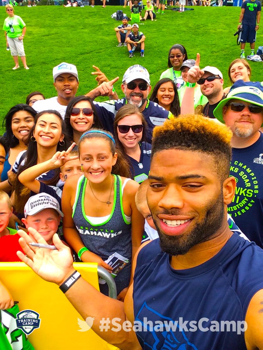 12s's tweet photo. Last to leave is @BJDaniels_5 who will be out here until every autograph is signed  #HisThing http://t.co/CDss4f3EbN