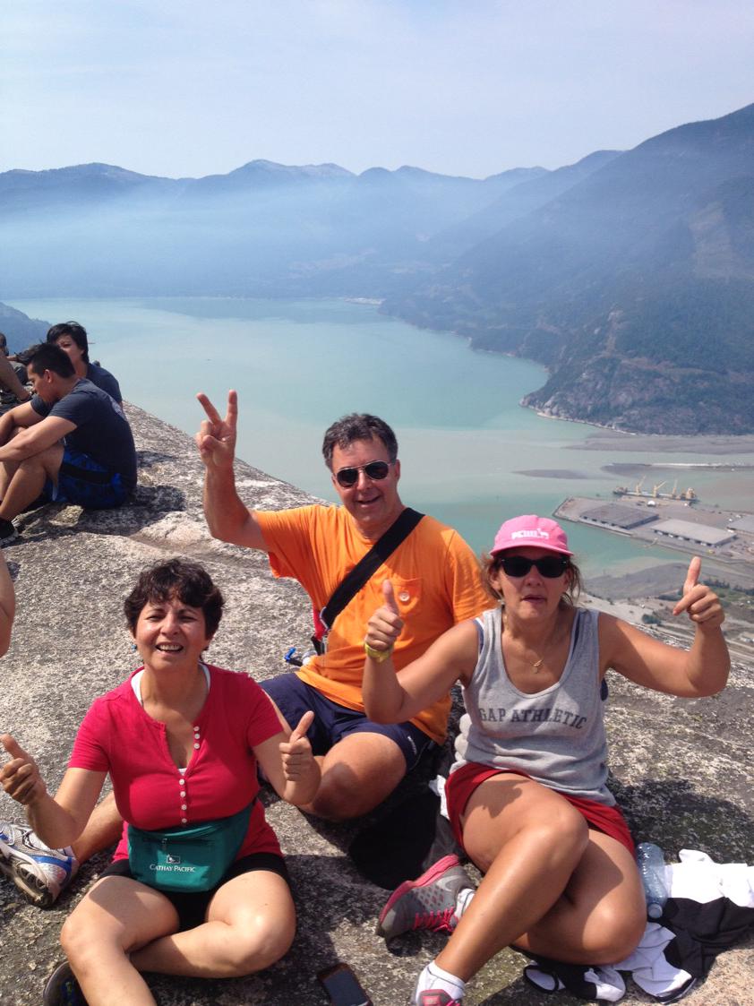 WebsiteWishlist's tweet photo. Greetings from the top of BC. Squamish Chief Peak 2 http://t.co/UA0bK8cMWe