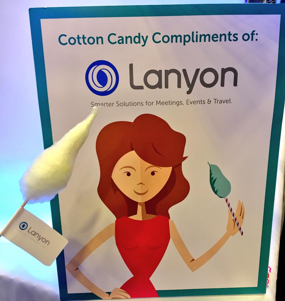 AnaLanczyner's tweet photo. #lanyon got me hooked woth the DELICIOUS #FluffPop 👌🏽🍭 http://t.co/X2s706pEHC