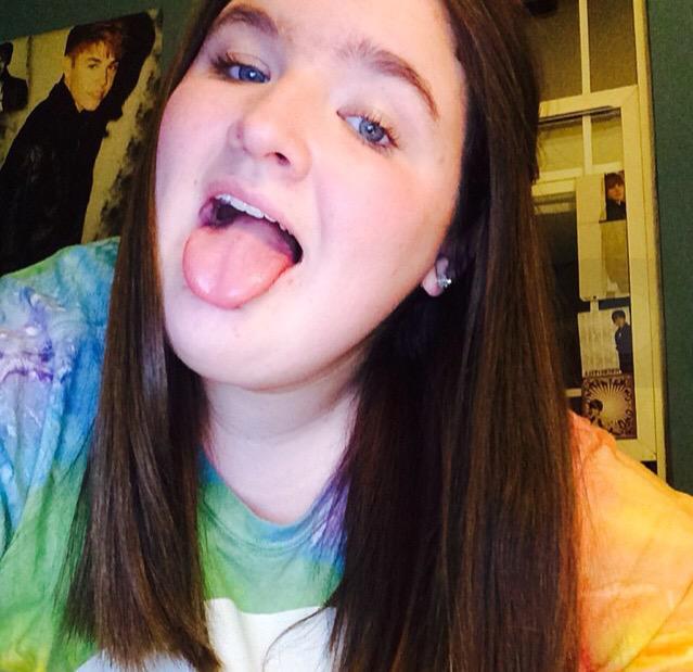 hannahxxjoelle's tweet photo. #SebMerch http://t.co/Mu4ME6r5sV @SEBTSB π http://t.co/EvaDBxbiJ4