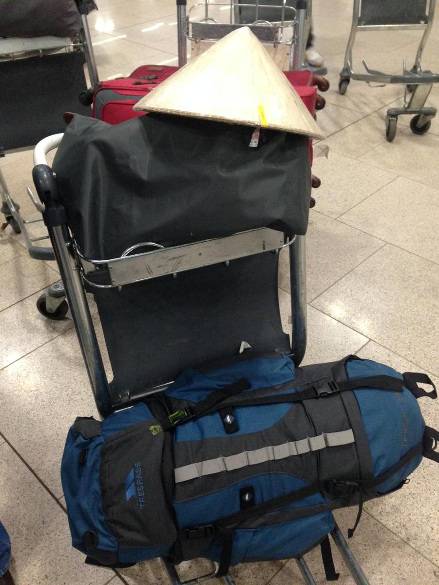 annafkennedy's tweet photo. #LastLeg  Dublin➡️Belfast http://t.co/aJ8lW1jPod
