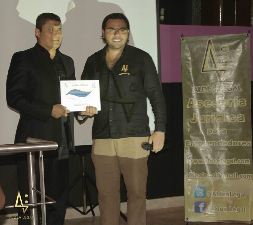 Cuadrante_Azul's tweet photo. #NotaAzul PRESENTACIÓN DE LA ESTRATEGIA DE PROXIMIDAD PARA EMPRENDEDORES http://t.co/7M32kfc5Tb http://t.co/7lDbj8pN2q
