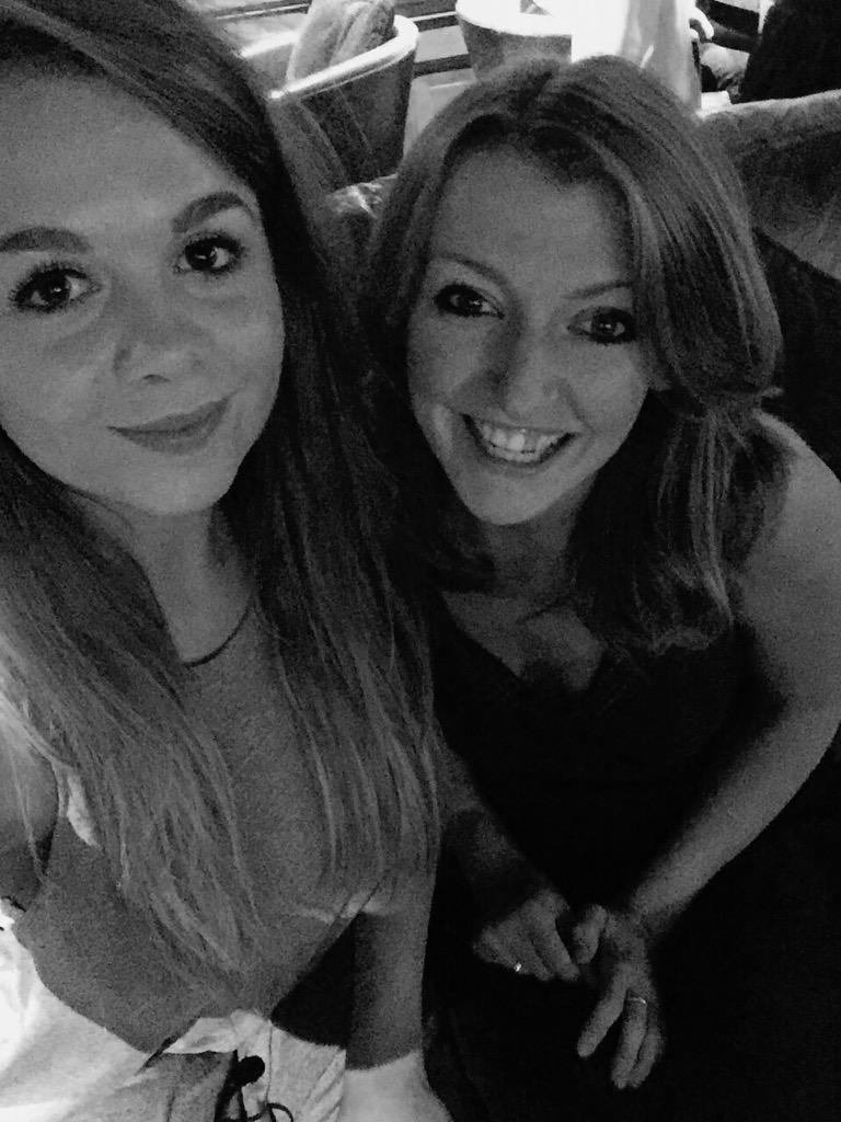 DaniFrayx's tweet photo. My date for the evening 💜 http://t.co/3ZdBTOrEaB
