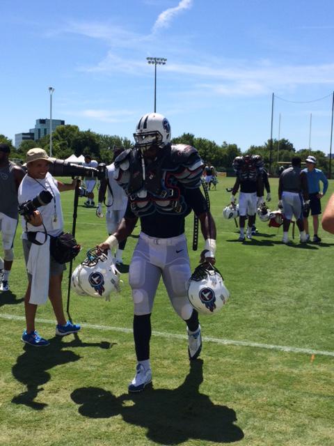 SportsCenter's tweet photo. Being a rookie at NFL training camp is hard work... http://t.co/gfZTmvr6sh