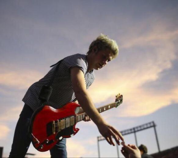 TeamDirectionBR tweet picture