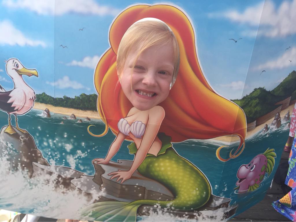 dieanyday's tweet photo. Hair blowing in the wind at Waterfront Whimsea @sswsea #sswsea http://t.co/aHbT2zTBBZ