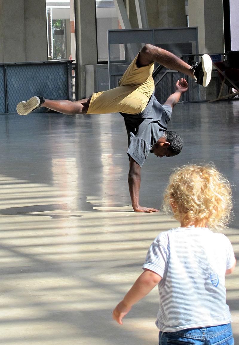 Vu au #Centquatre à #Paris dimanche. #danse #hiphop #culture