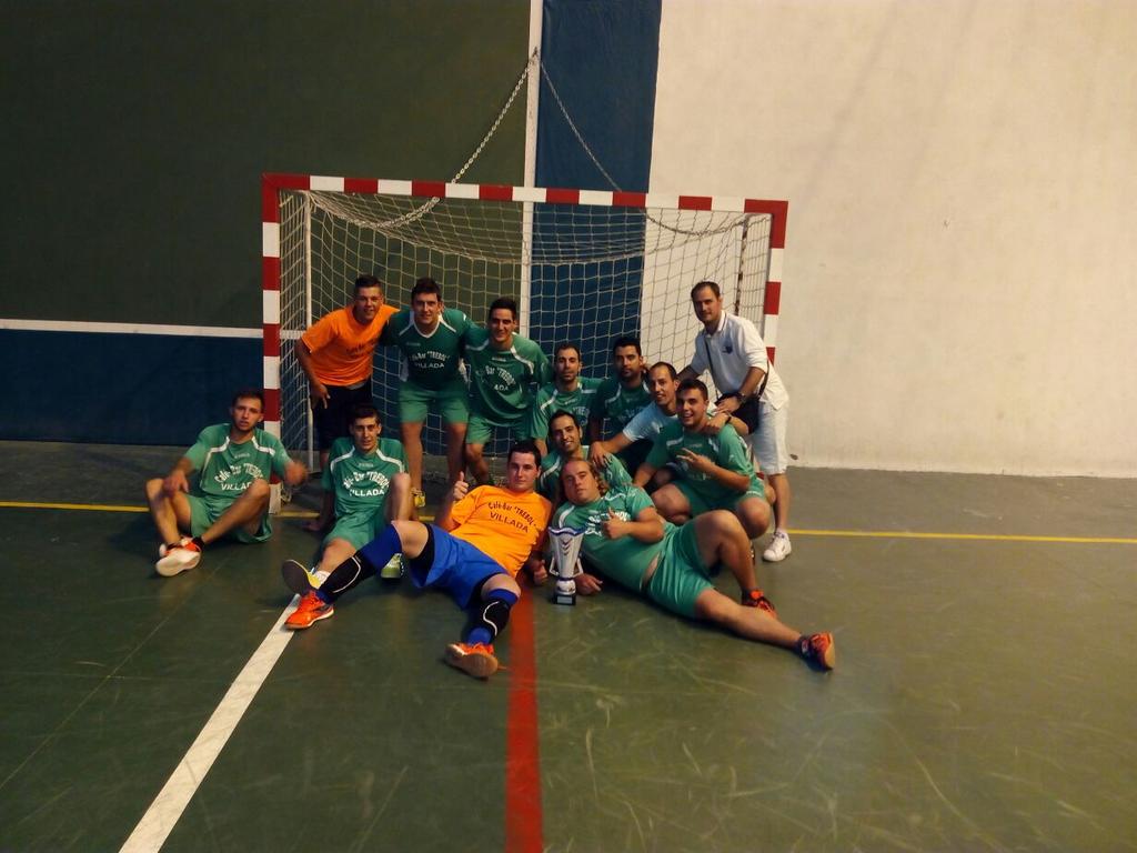 bartrebol17's tweet photo. Nuestro equipo se ha proclamado Campeón de la Maratón de Mayorga. Muchas gracias por vuestro esfuerzo cracks http://t.co/aXwBNvkwfa