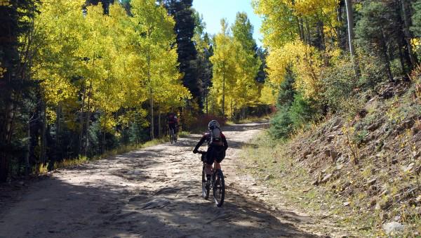 outsidemagazine's tweet photo. 10 great American mountain biking trails: http://t.co/8fOiYsdYfM http://t.co/cl9xJ8P5d8