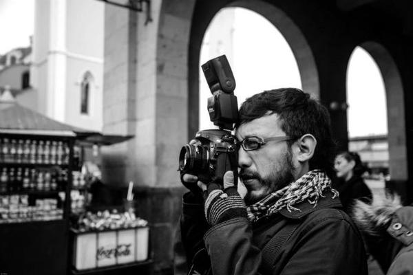 PitPer's tweet photo. #JusticiaParaRuben 
Un joven armado sólo con su cámara y su ética periodística
#Justicia5Narvarte
#DuarteAsesino http://t.co/54BmlT8JVt