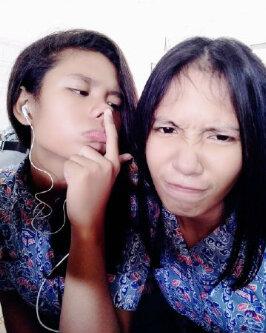 pjs_sisil25's tweet photo. Crazybest!laff♥ @Thety_trg18 @TPyliana @TPylianaa http://t.co/DG2qJmeZEV