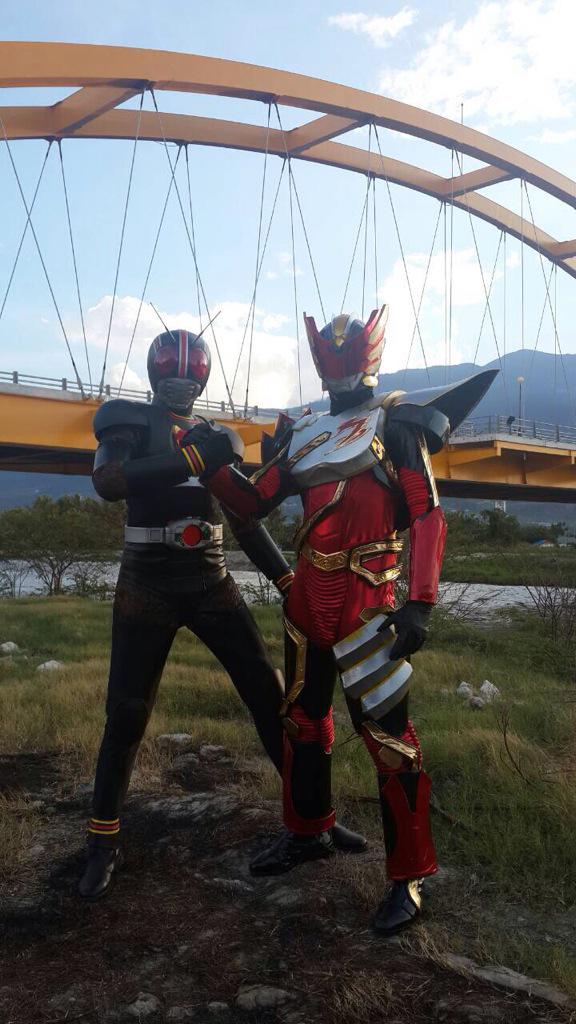 Finally...Bima satria garuda &amp; Kamen rider Black telah datang ke kota palu😊 #palutoys&amp;hobbyfair2015