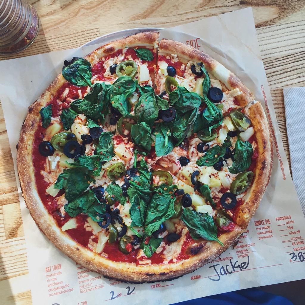 VeganYackAttack's tweet photo. I love you for your #vegan options, @BlazePizza! http://t.co/VPMkqkbcJf