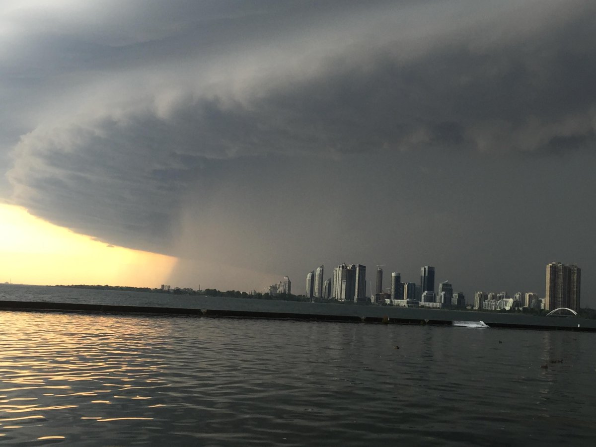CBCToronto's tweet photo. Here's a photo sent to CBC News taken by Mike Talmage showing the storm that made its way across Toronto. http://t.co/cZdbaaRwuG