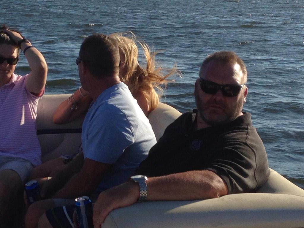 AndrewGesner's tweet photo. @bourneauto Great company! Great company party, great employees with the great ownership @KelleyMike #happycustomers http://t.co/bZR5X5VeVl