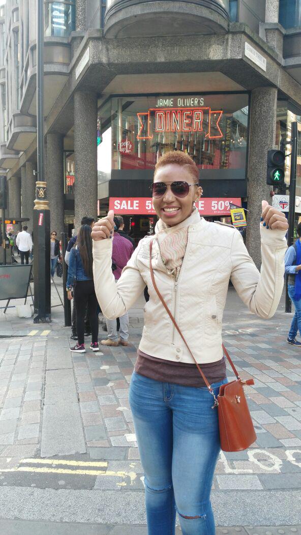 TsokoloMakeka's tweet photo. London has been amazing to me. And the best part isn't even from. London http://t.co/yXFbwmAAo8